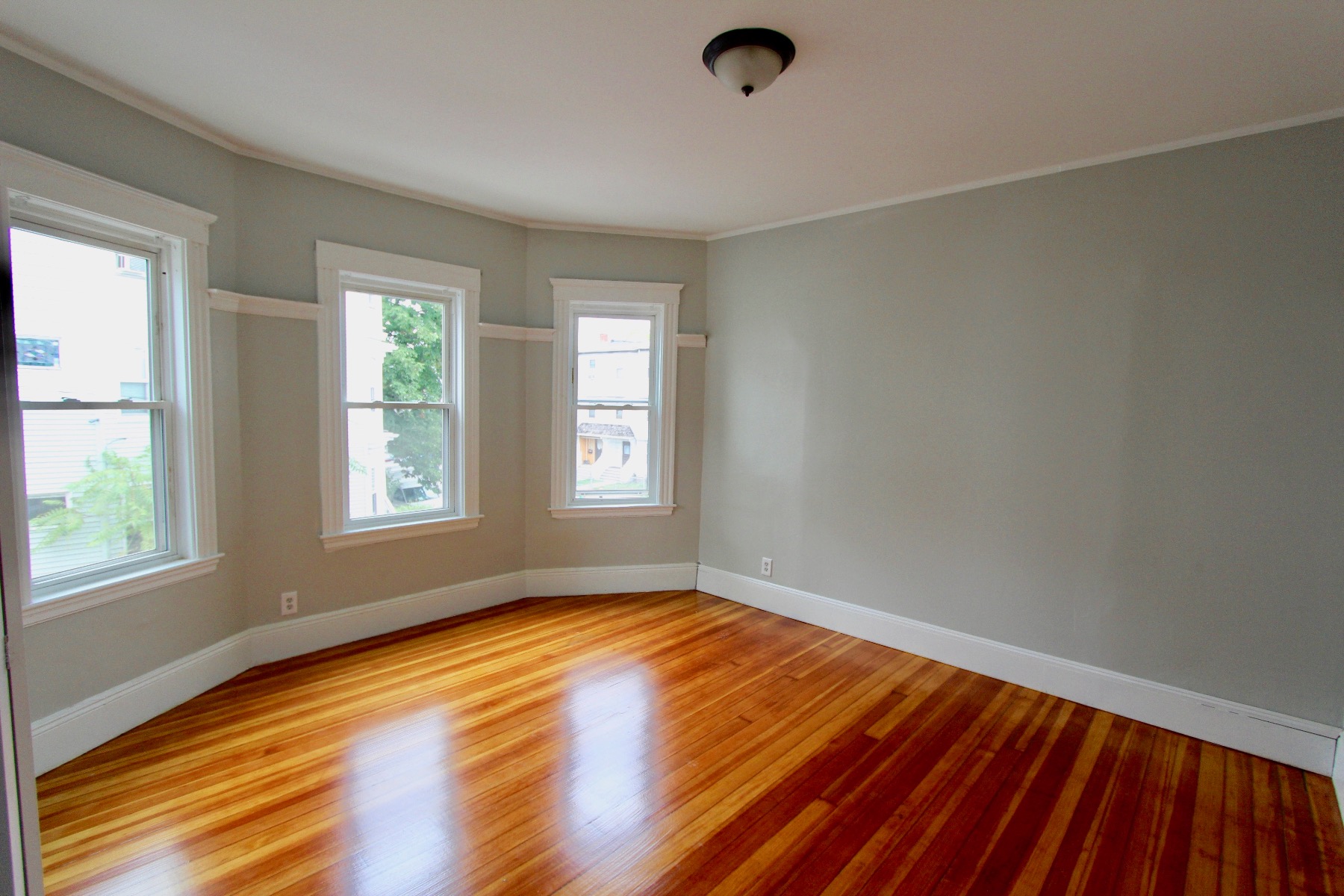 3 bed, 1.5 bath apartment for rent at 137 Pleasant St Unit 1, Dorchester — photo 2 of 8