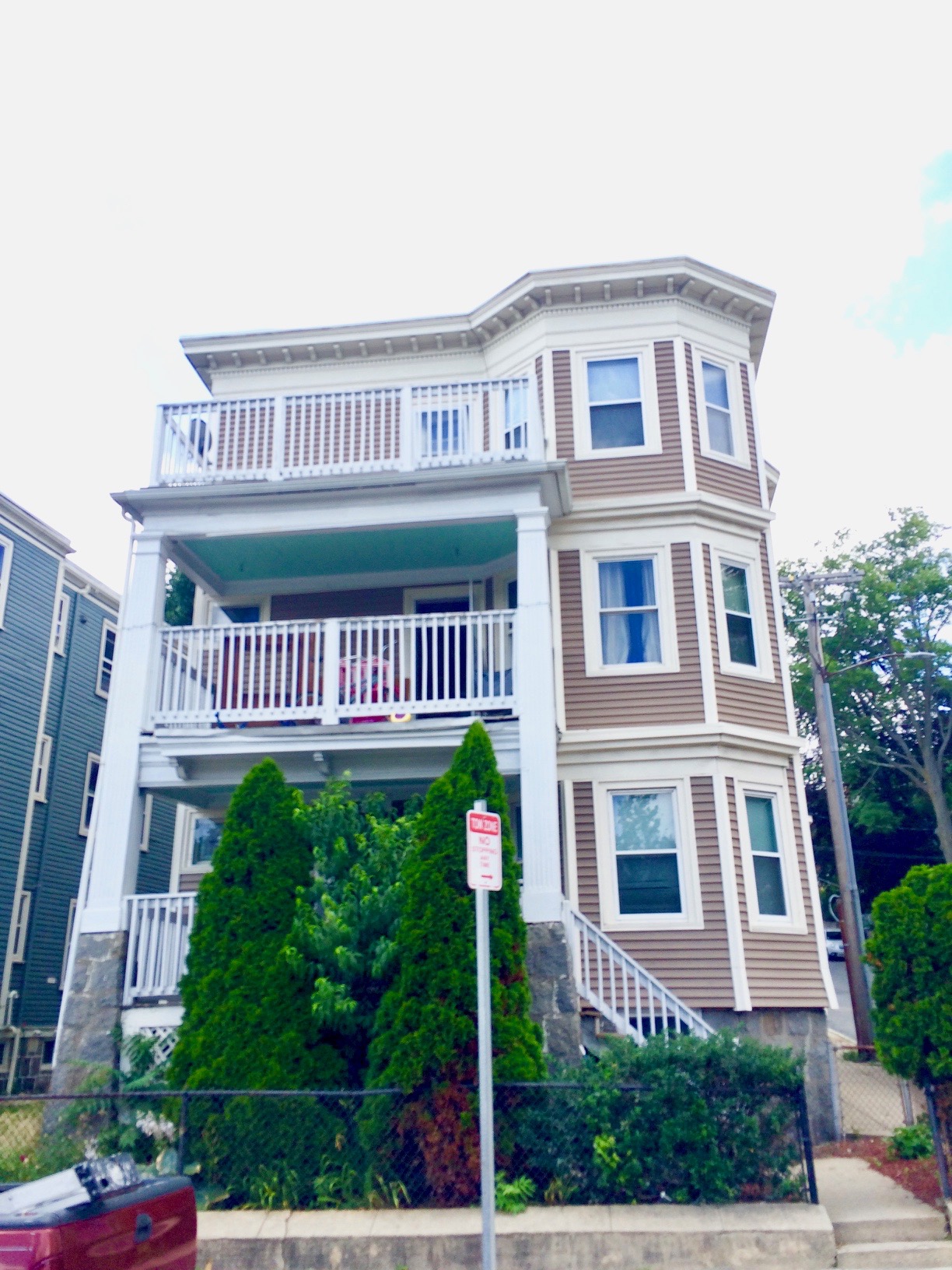 3 bed, 1.5 bath apartment for rent at 137 Pleasant St Unit 1, Dorchester — photo 8 of 8