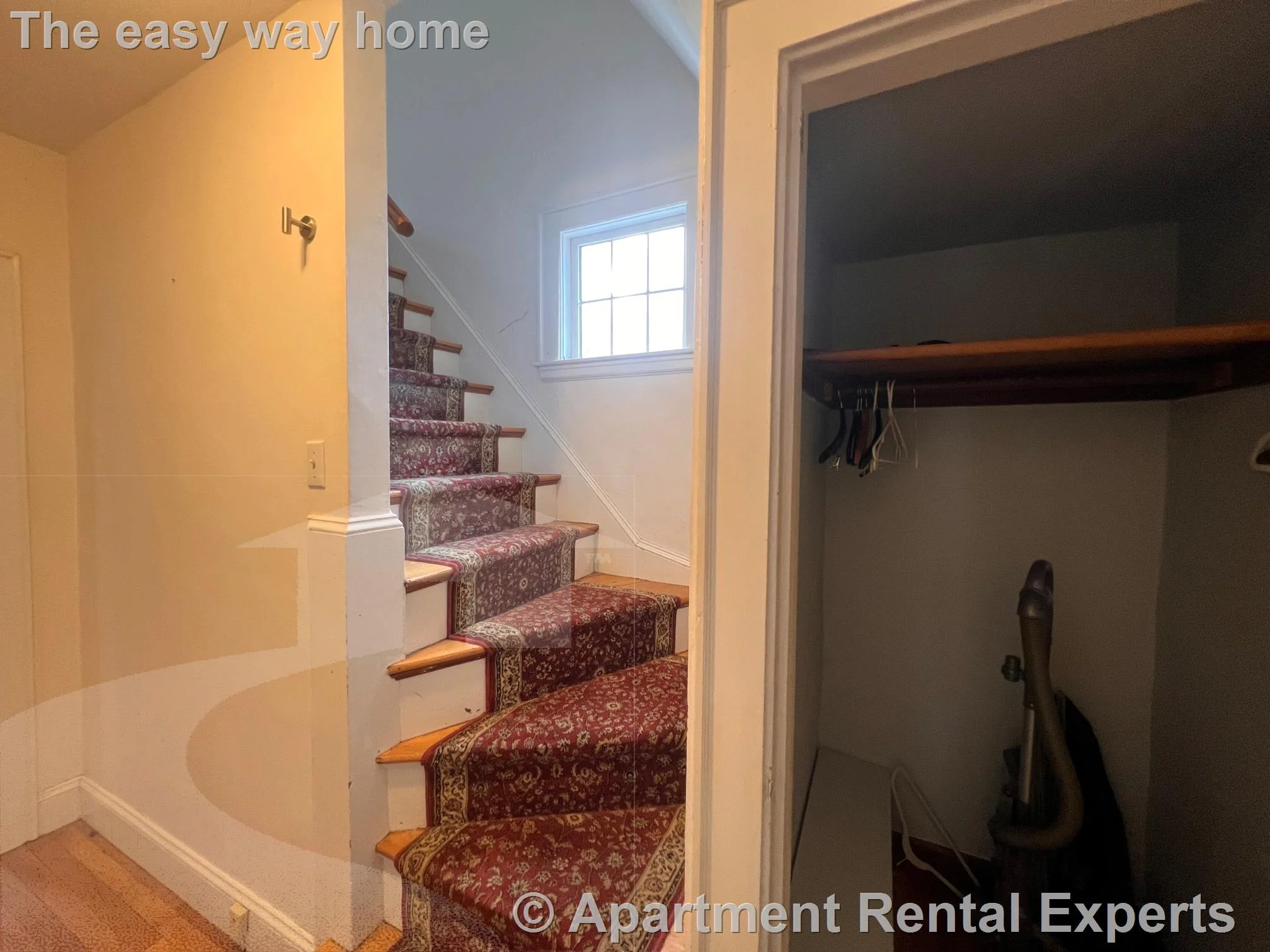3 bed, 1 bath apartment for rent at 137 Sunset Rd, Arlington Heights — photo 8 of 18