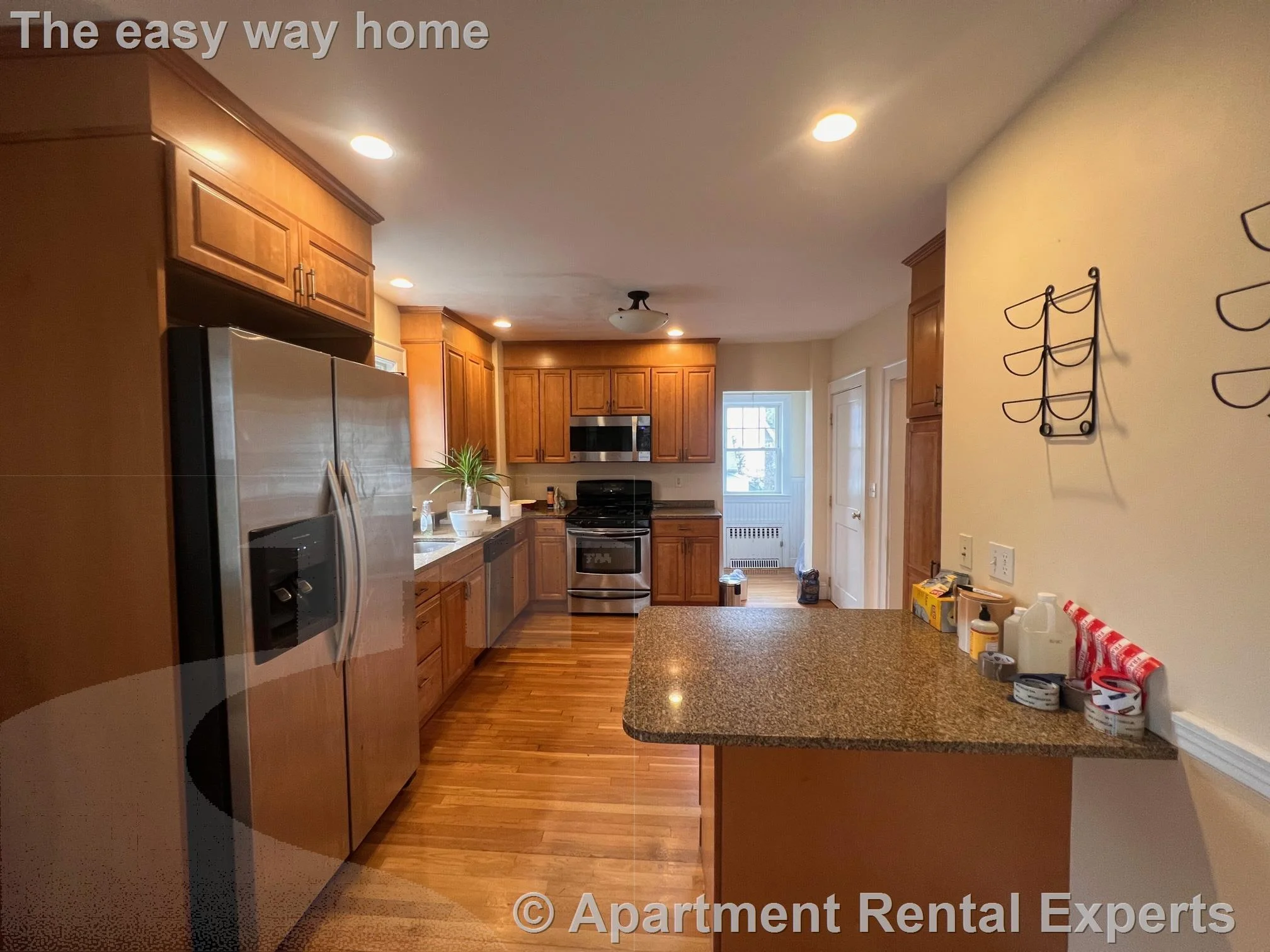 3 bed, 1 bath apartment for rent at 137 Sunset Rd, Arlington Heights — photo 2 of 18