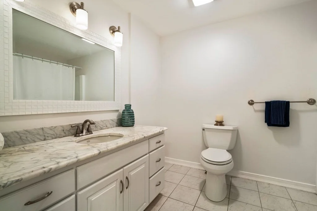 4 bed, 3 bath apartment for rent at 137 W 3rd Unit 1, South Boston — photo 24 of 32