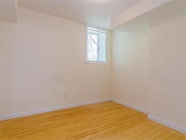 3 bed, 2 bath apartment for rent at 137 W 9th St Unit 1, South Boston — photo 7 of 10