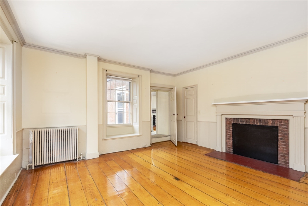 1 bed, 1 bath apartment for rent at 137 Washington Unit 1R, Old Town — photo 9 of 17