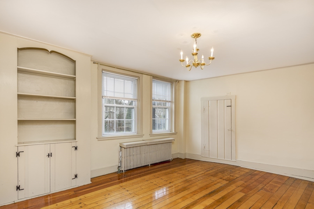 1 bed, 1 bath apartment for rent at 137 Washington Unit 1R, Old Town — photo 7 of 17