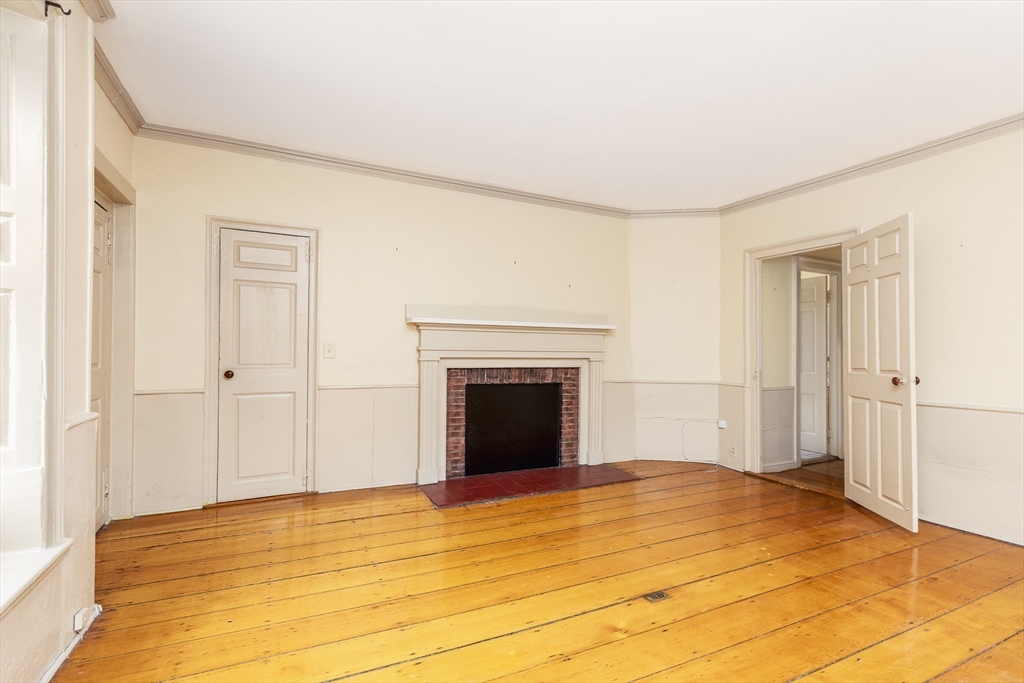 1 bed, 1 bath apartment for rent at 137 Washington Unit 1R, Old Town — photo 10 of 17