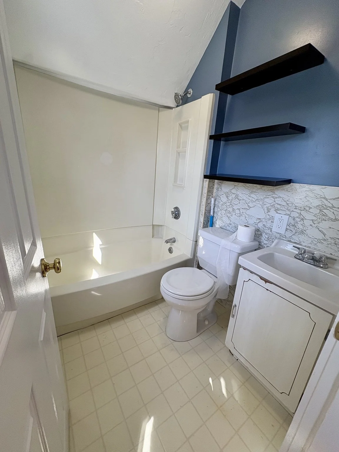 2 bed, 1 bath apartment for rent at 137 Whitwell St Unit 3, Quincy — photo 19 of 20