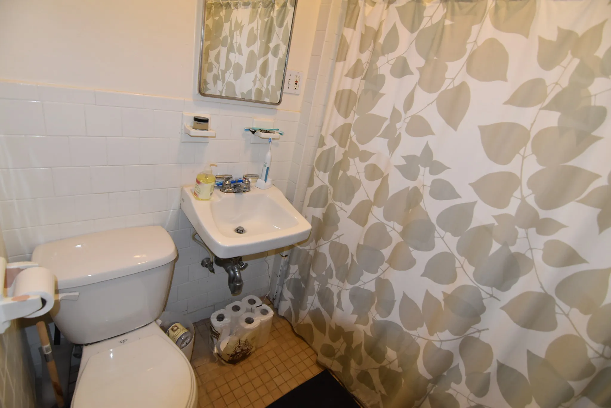 1 bed, 1 bath apartment for rent at 1376 Commonwealth Ave Unit 21, Allston — photo 5 of 13