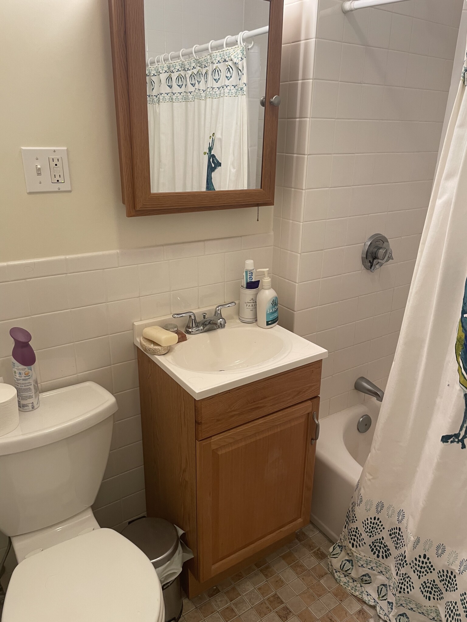 1 bed, 1 bath apartment for rent at 1376 Commonwealth Ave Unit 27, Allston — photo 4 of 9