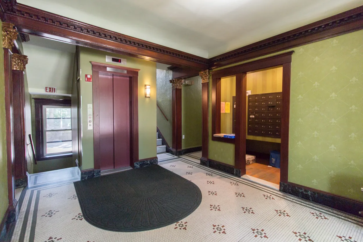 1 bed, 1 bath apartment for rent at 1376 Commonwealth Ave Unit 7, Allston — photo 14 of 15