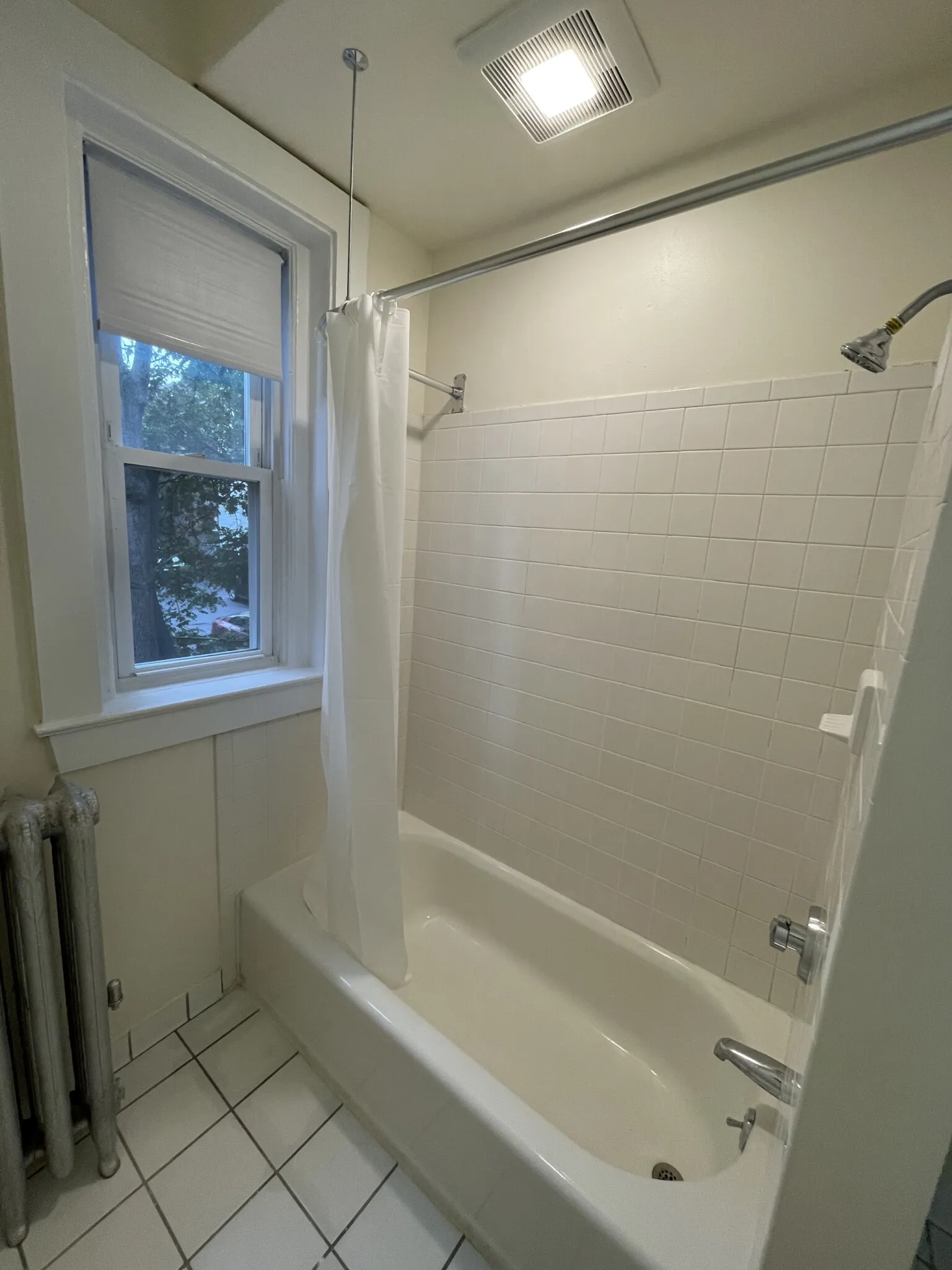 1 bed, 1 bath apartment for rent at 1376 Commonwealth Ave Unit 7, Allston — photo 9 of 15