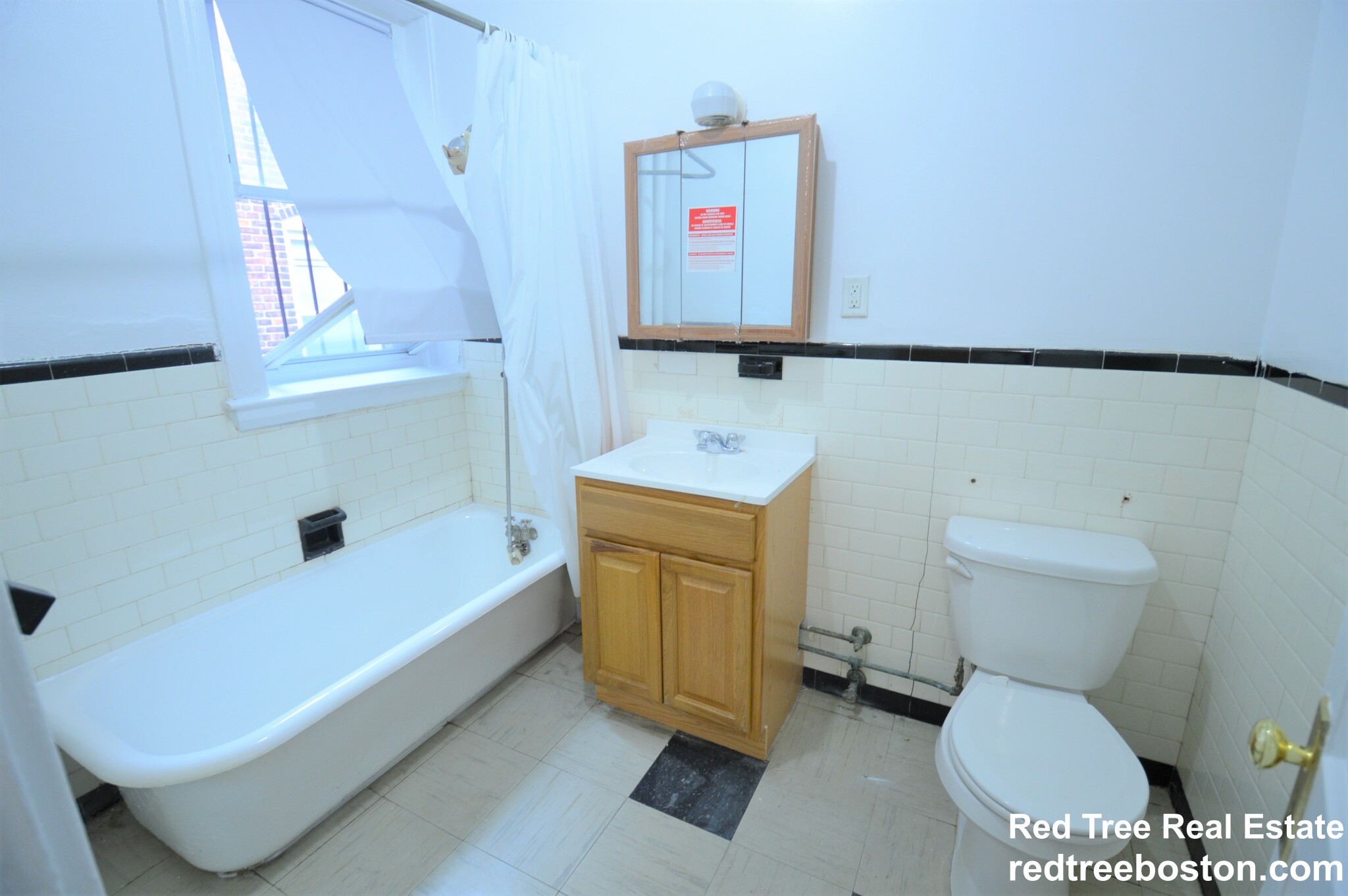 1 bed, 1 bath apartment for rent at 1377 Commonwealth Ave Unit 10, Allston — photo 6 of 15
