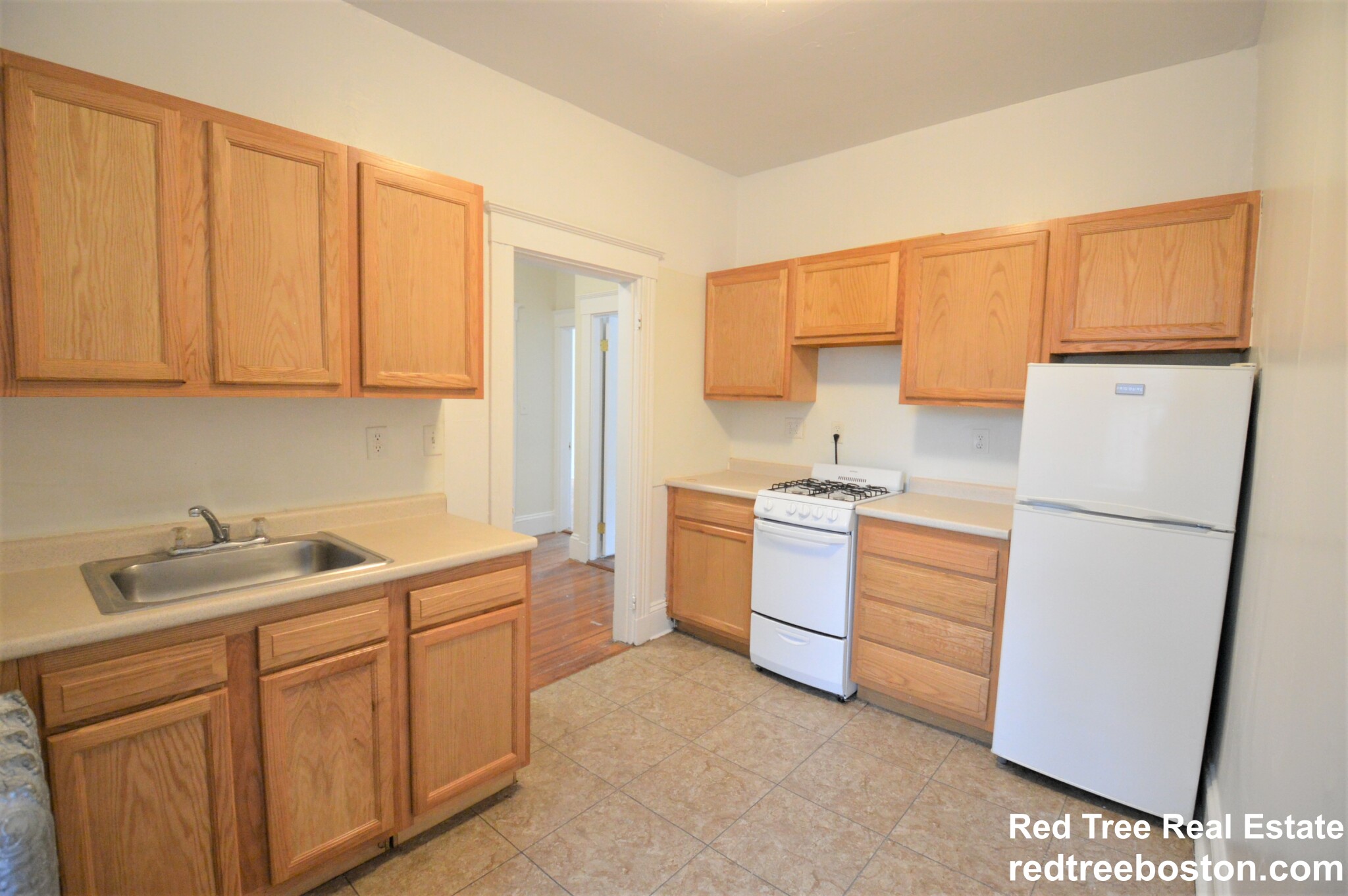 1 bed, 1 bath apartment for rent at 1377 Commonwealth Ave Unit 10, Allston — photo 4 of 15