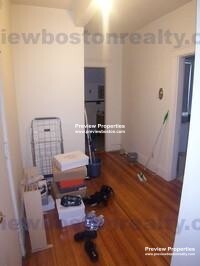 1 bed, 1 bath apartment for rent at 1377 Commonwealth Ave Unit 12P, Allston — photo 3 of 19