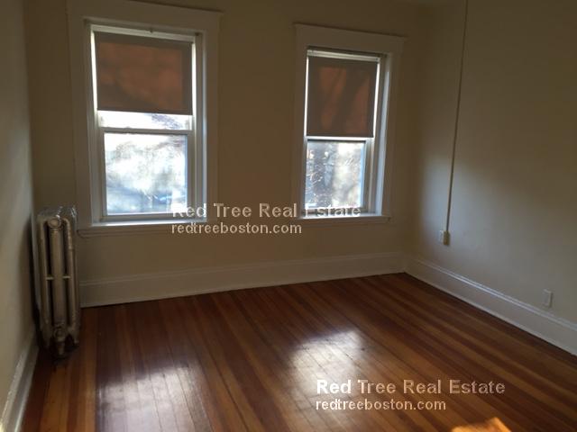 1 bed, 1 bath apartment for rent at 1377 Commonwealth Ave Unit 9, Allston — photo 4 of 10
