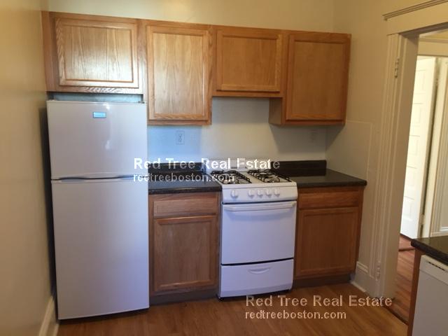 1 bed, 1 bath apartment for rent at 1377 Commonwealth Ave Unit 9, Allston — photo 1 of 10