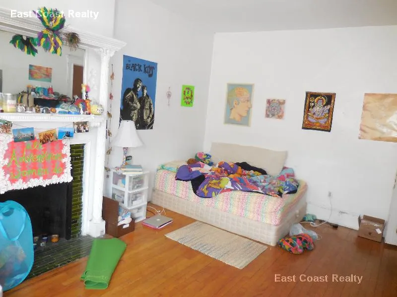 3 bed, 1 bath apartment for rent at 1377A Commonwealth Ave Unit 2, Allston — photo 2 of 24