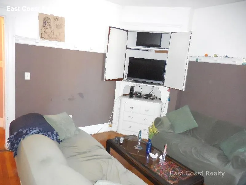 3 bed, 1 bath apartment for rent at 1377A Commonwealth Ave Unit 2, Allston — photo 10 of 24