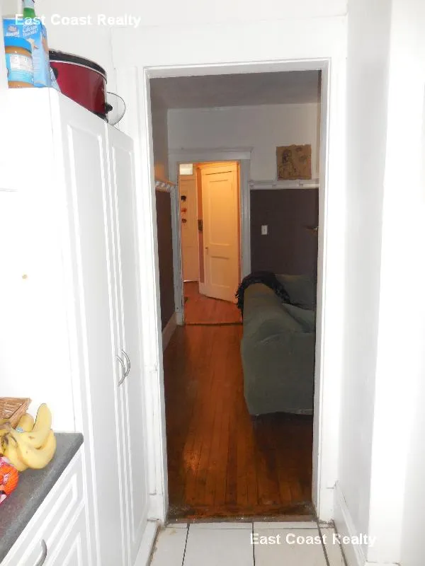3 bed, 1 bath apartment for rent at 1377A Commonwealth Ave Unit 2, Allston — photo 18 of 24