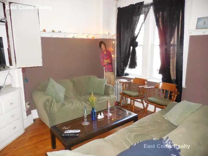 3 bed, 1 bath apartment for rent at 1377A Commonwealth Ave Unit 2, Allston — photo 8 of 24