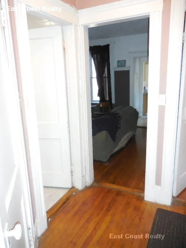 3 bed, 1 bath apartment for rent at 1377A Commonwealth Ave Unit 2, Allston — photo 11 of 24