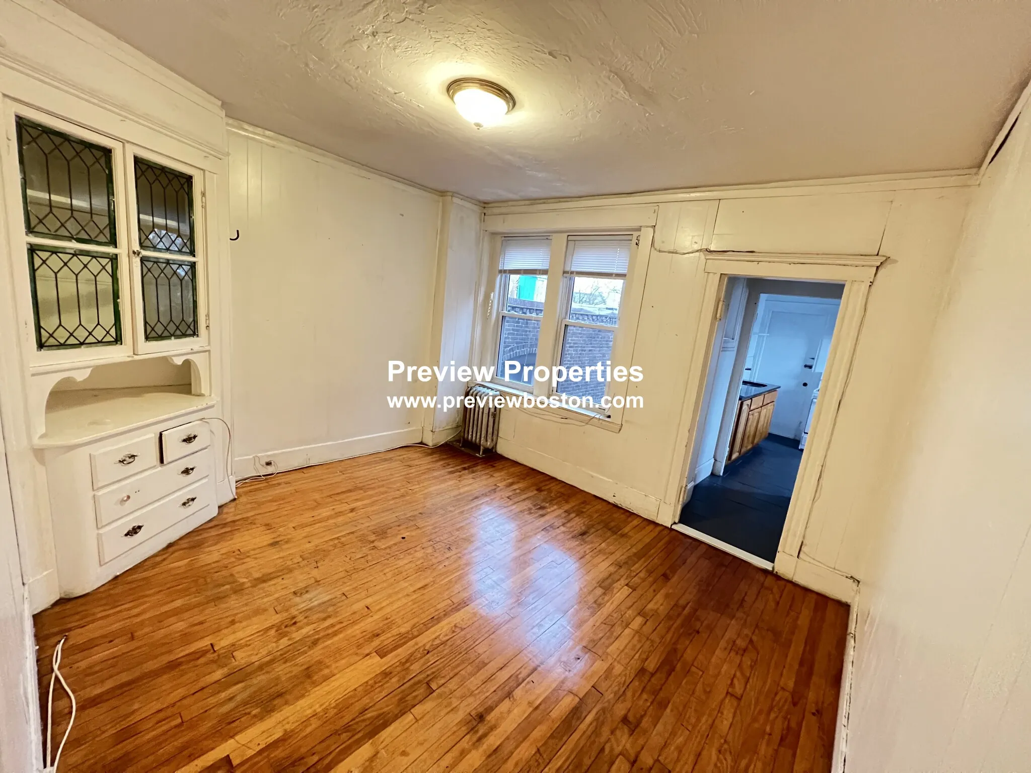 3 bed, 1 bath apartment for rent at 1377A Commonwealth Ave Unit 3P, Allston — photo 5 of 13
