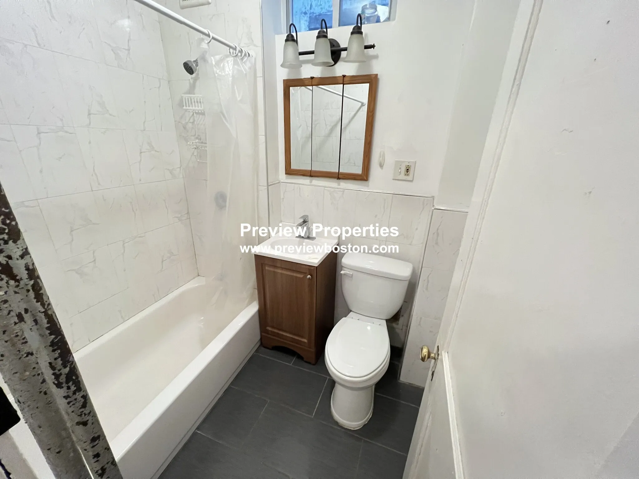 3 bed, 1 bath apartment for rent at 1377A Commonwealth Ave Unit 3P, Allston — photo 10 of 13