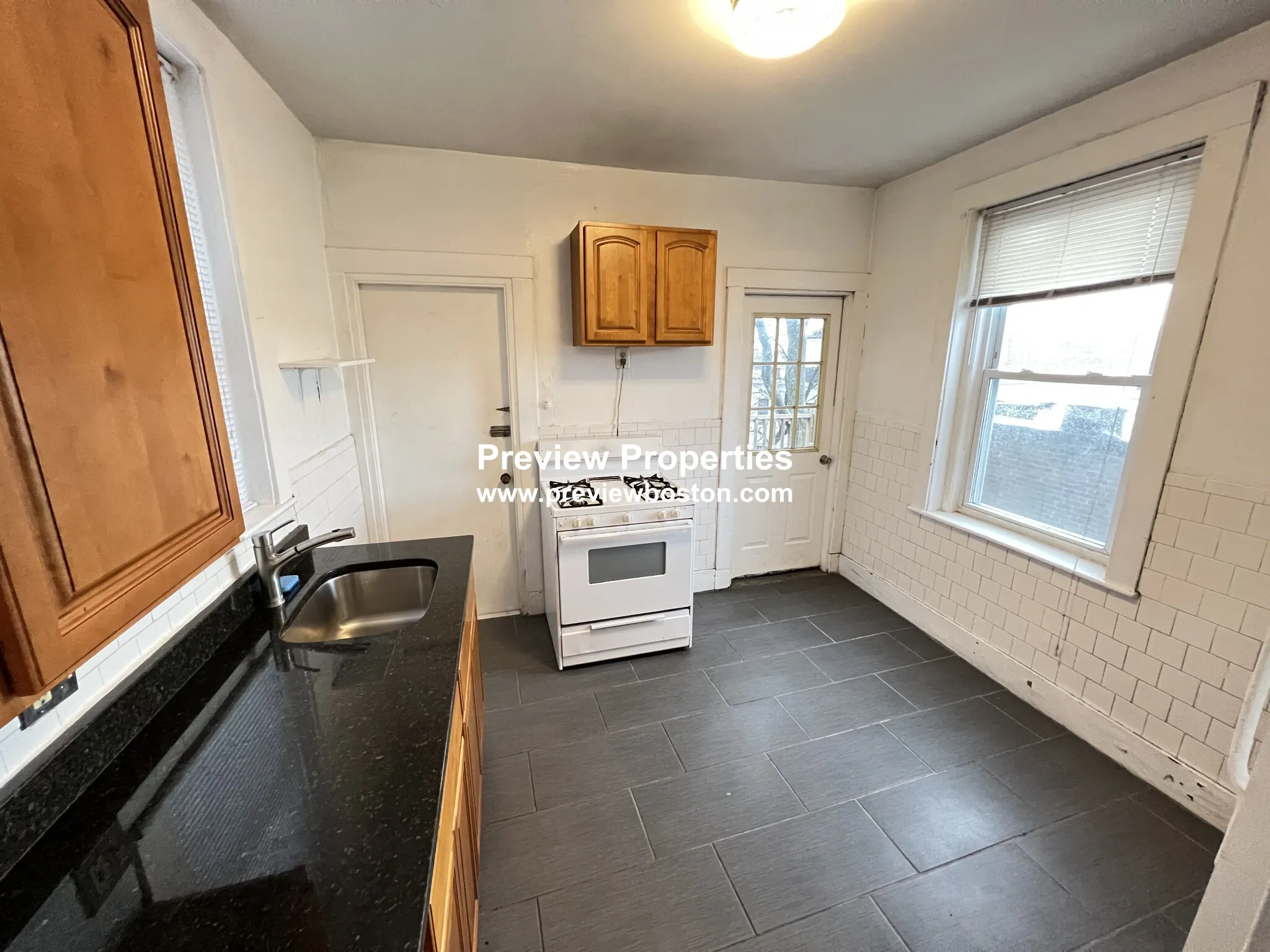 3 bed, 1 bath apartment for rent at 1377A Commonwealth Ave Unit 3P, Allston — photo 1 of 13