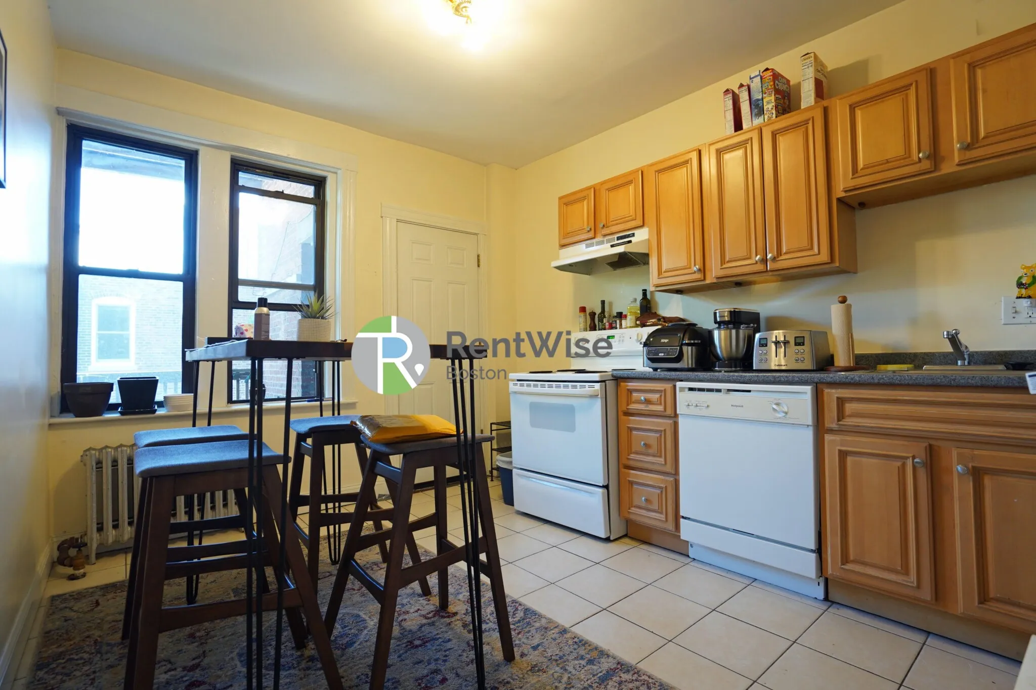 1 bed, 1 bath apartment for rent at 1379 Commonwealth Ave Unit 12, Brighton — photo 8 of 16