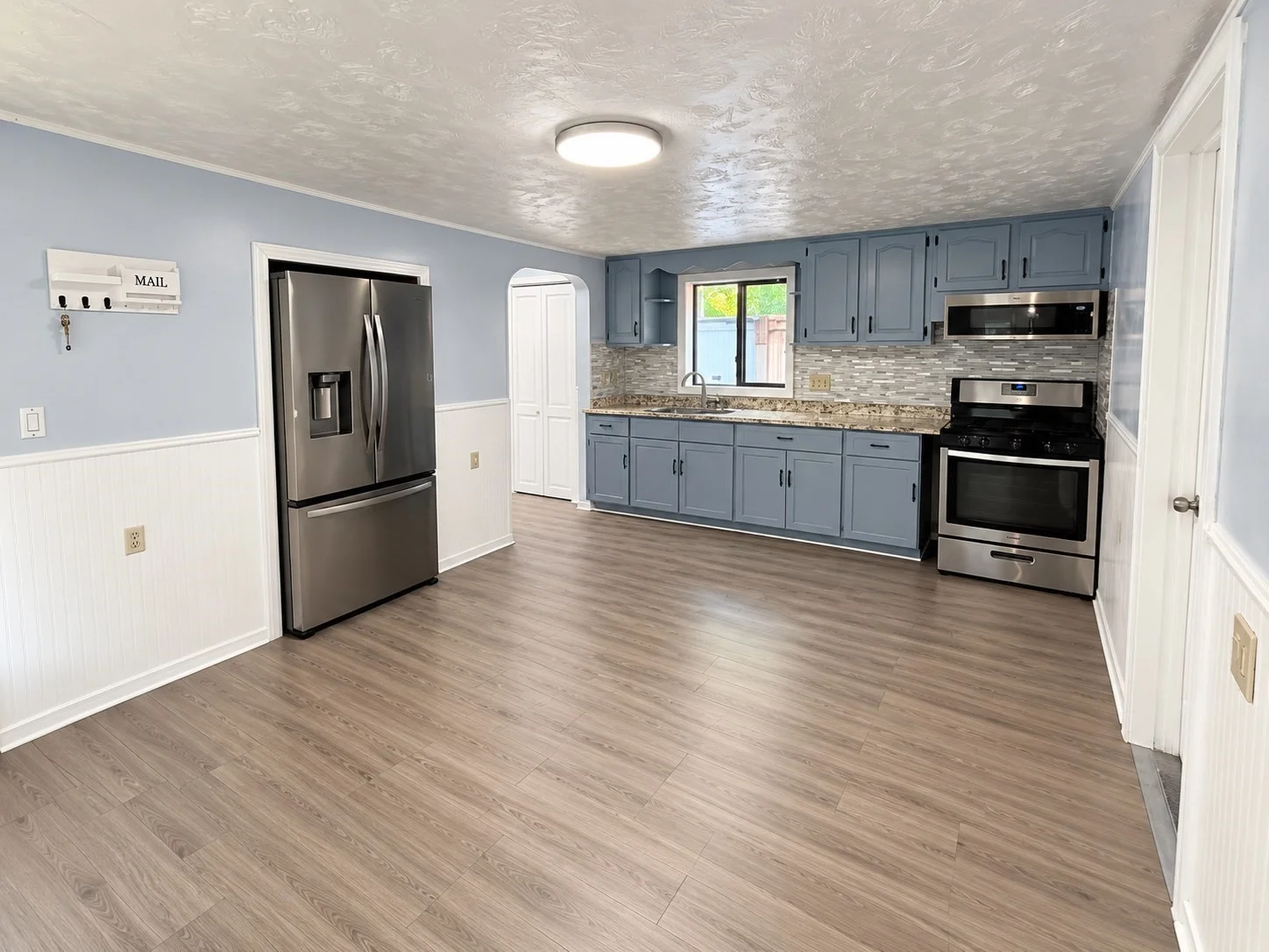 2 bed, 1 bath apartment for rent at 138 Camden St Unit 1, Methuen — photo 2 of 11