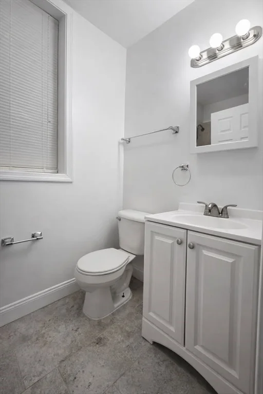2 bed, 1 bath apartment for rent at 138 Chestnut St Unit 5, Chelsea — photo 12 of 14