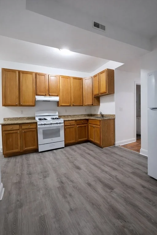 2 bed, 1 bath apartment for rent at 138 Chestnut Unit 1, Chelsea — photo 7 of 14