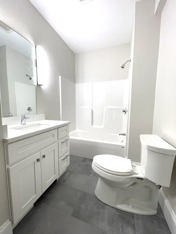 2 bed, 1 bath apartment for rent at 138 Eastern Ave Unit 1, Malden — photo 5 of 6