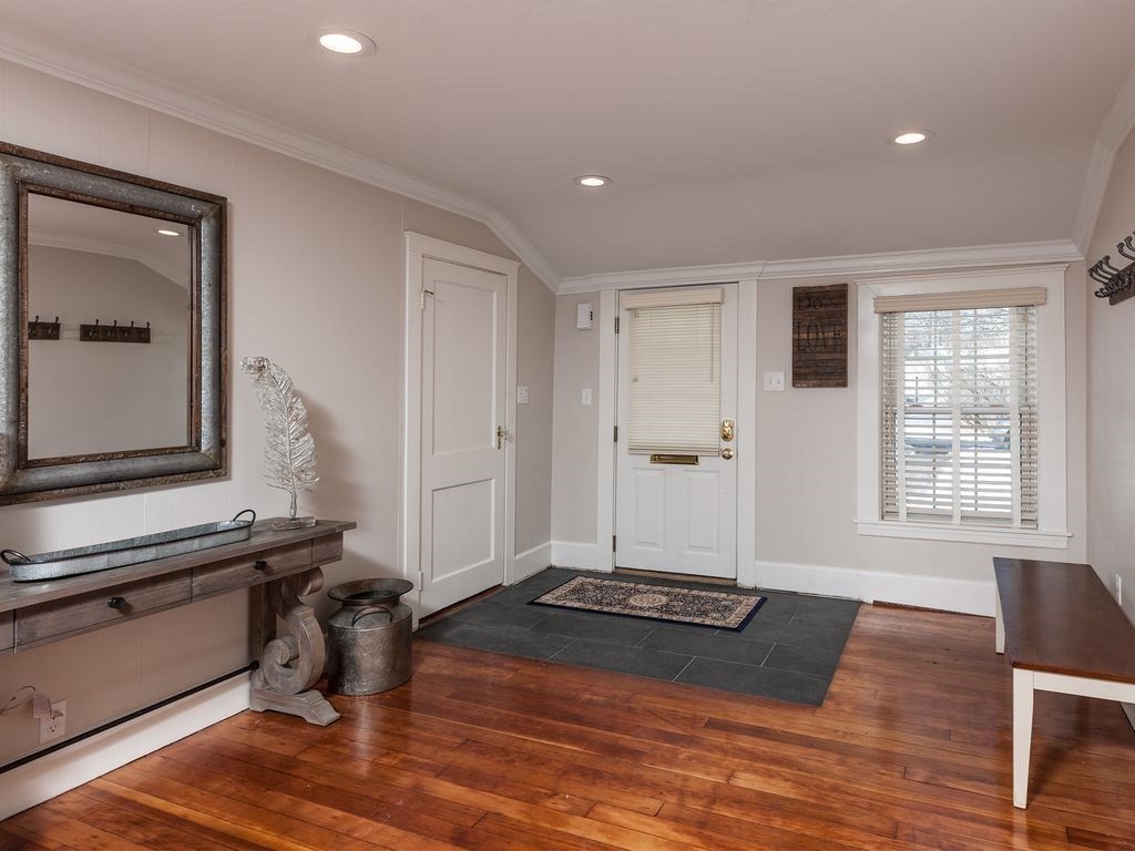 3 bed, 2 bath apartment for rent at 138 Elm St Unit 1, Andover — photo 15 of 38