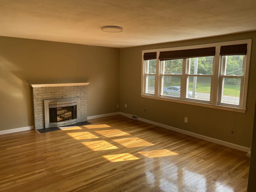 3 bed, 2 bath apartment for rent at 138 Forest St, Needham — photo 7 of 18