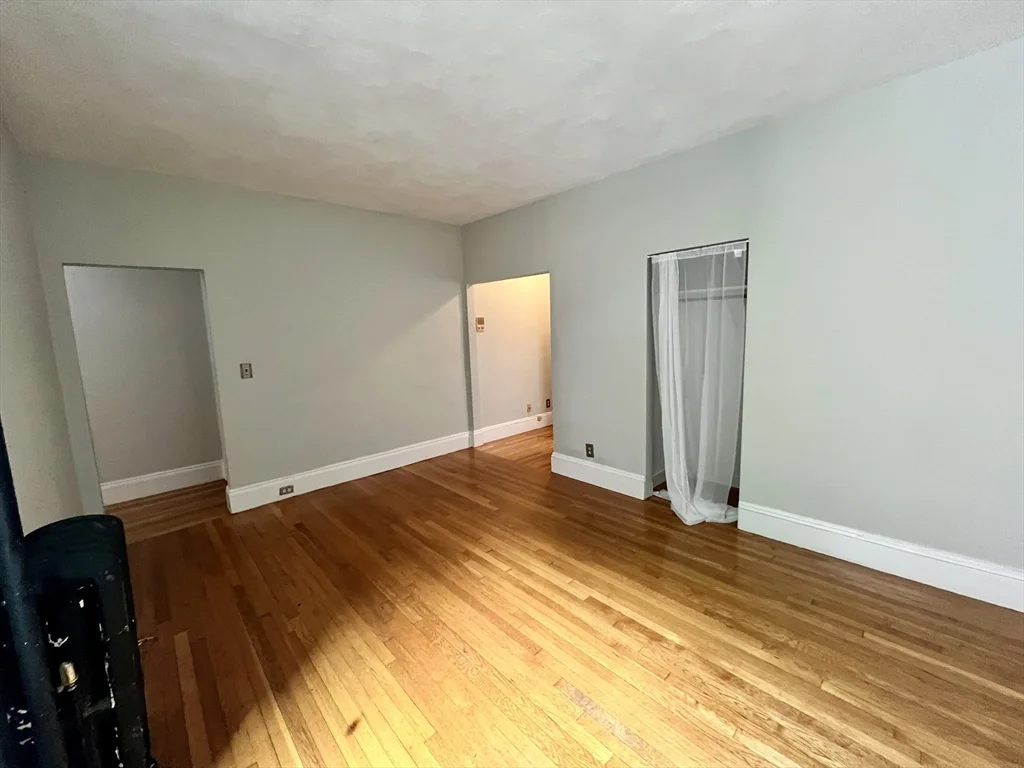 1 bed, 1 bath apartment for rent at 138 Fuller St Unit 3, Coolidge Corner — photo 12 of 27