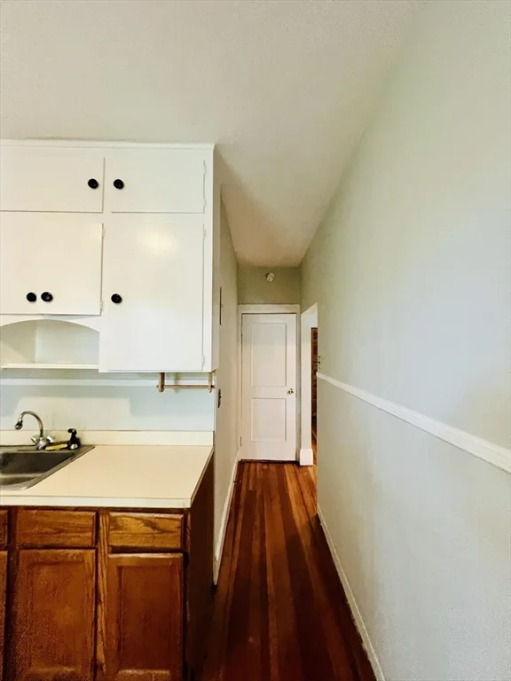 1 bed, 1 bath apartment for rent at 138 Fuller St Unit 3, Coolidge Corner — photo 7 of 27