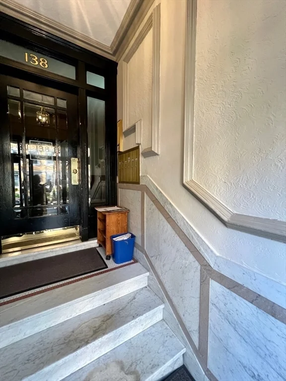 1 bed, 1 bath apartment for rent at 138 Fuller St Unit 3, Coolidge Corner — photo 24 of 27