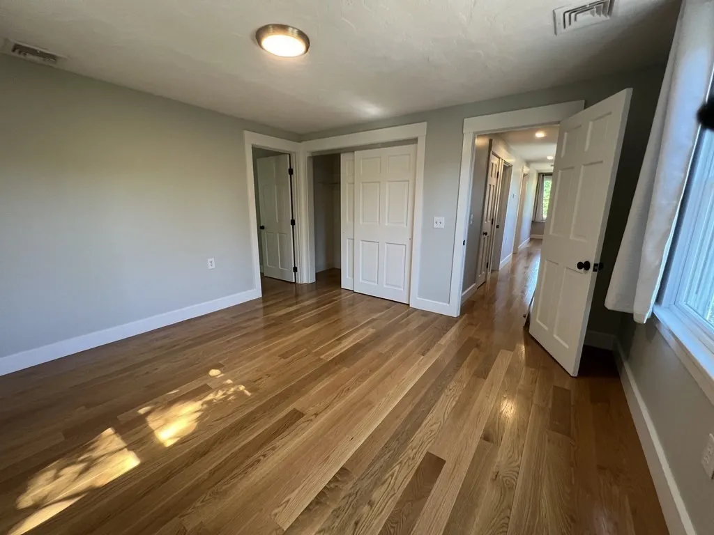 3 bed, 1 bath apartment for rent at 138 High St, Hingham — photo 14 of 23