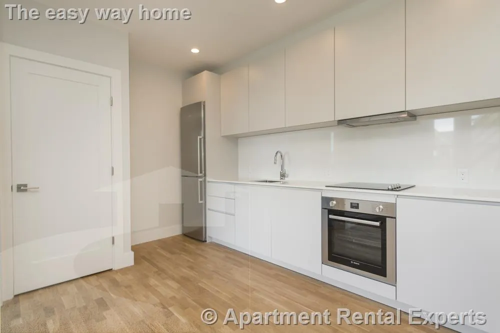 1 bed, 1 bath apartment for rent at 138 Highland Ave Unit 12A, Spring Hill — photo 2 of 9