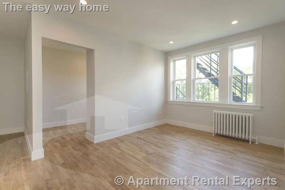 1 bed, 1 bath apartment for rent at 138 Highland Ave Unit 12A, Spring Hill — photo 3 of 9