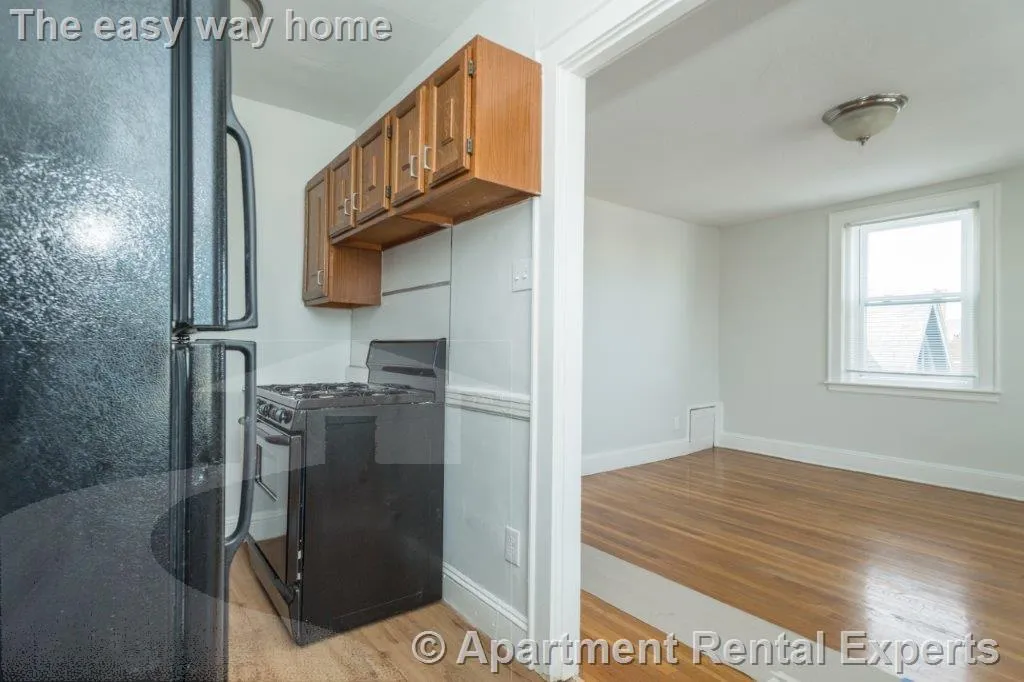 1 bed, 1 bath apartment for rent at 138 Highland Ave Unit 17, Spring Hill — photo 3 of 6
