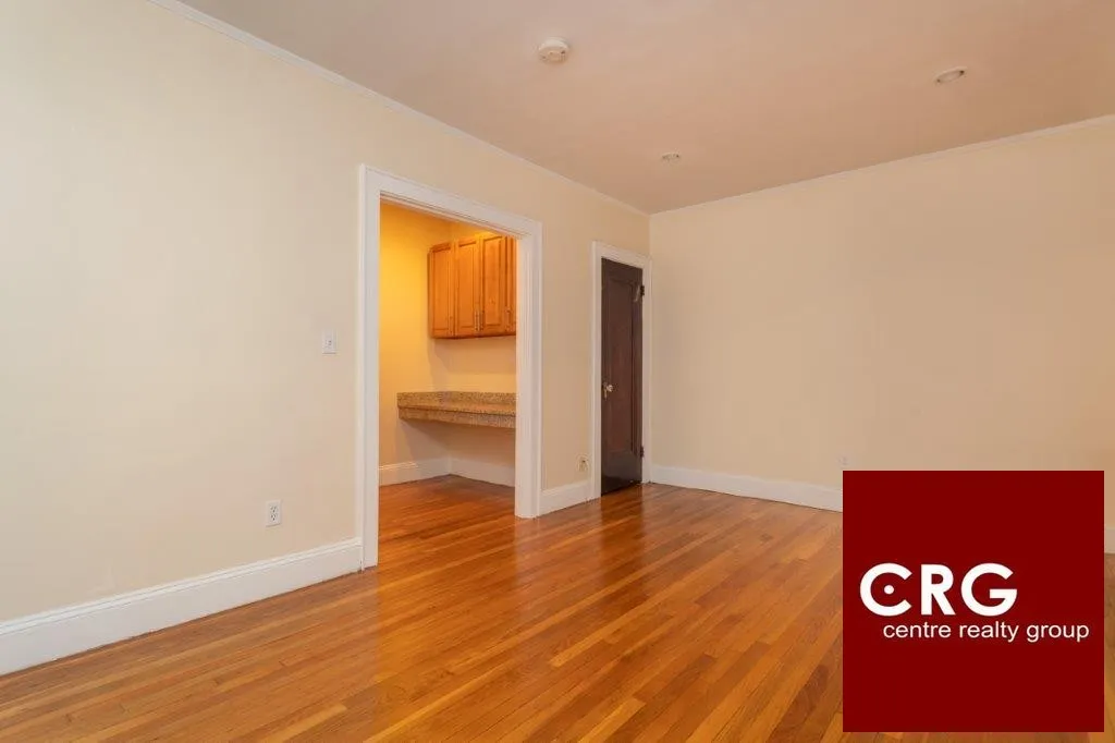 Studio bed, 1 bath apartment for rent at 138 Highland Ave Unit 1D, Spring Hill — photo 3 of 5