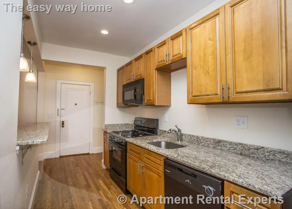 Studio bed, 1 bath apartment for rent at 138 Highland Ave Unit 21, Spring Hill — photo 3 of 5