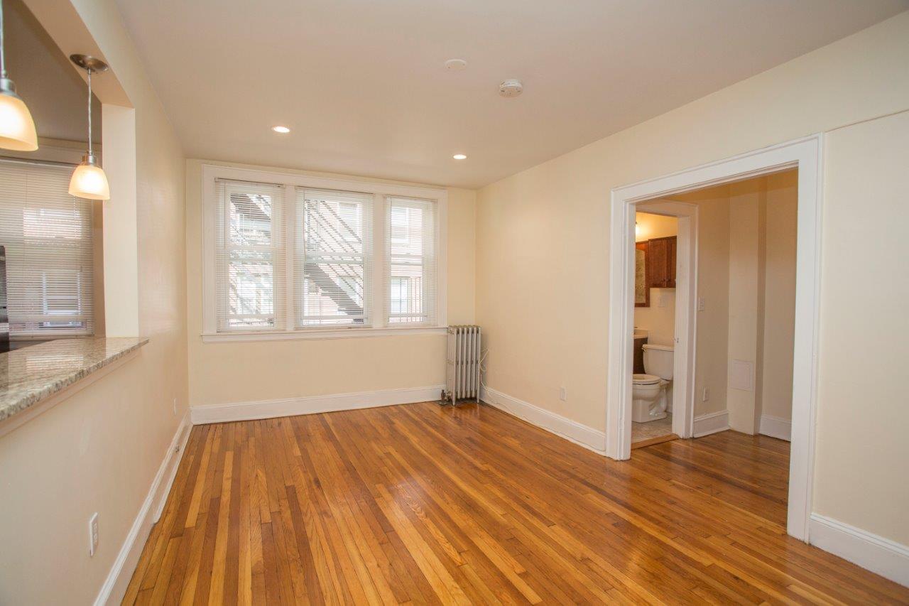 Studio bed, 1 bath apartment for rent at 138 Highland Ave Unit 29, Spring Hill — photo 3 of 11