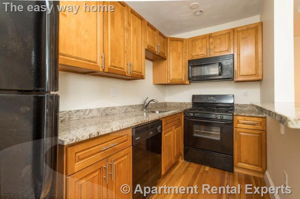 Studio bed, 1 bath apartment for rent at 138 Highland Ave Unit 6, Spring Hill — photo 4 of 5
