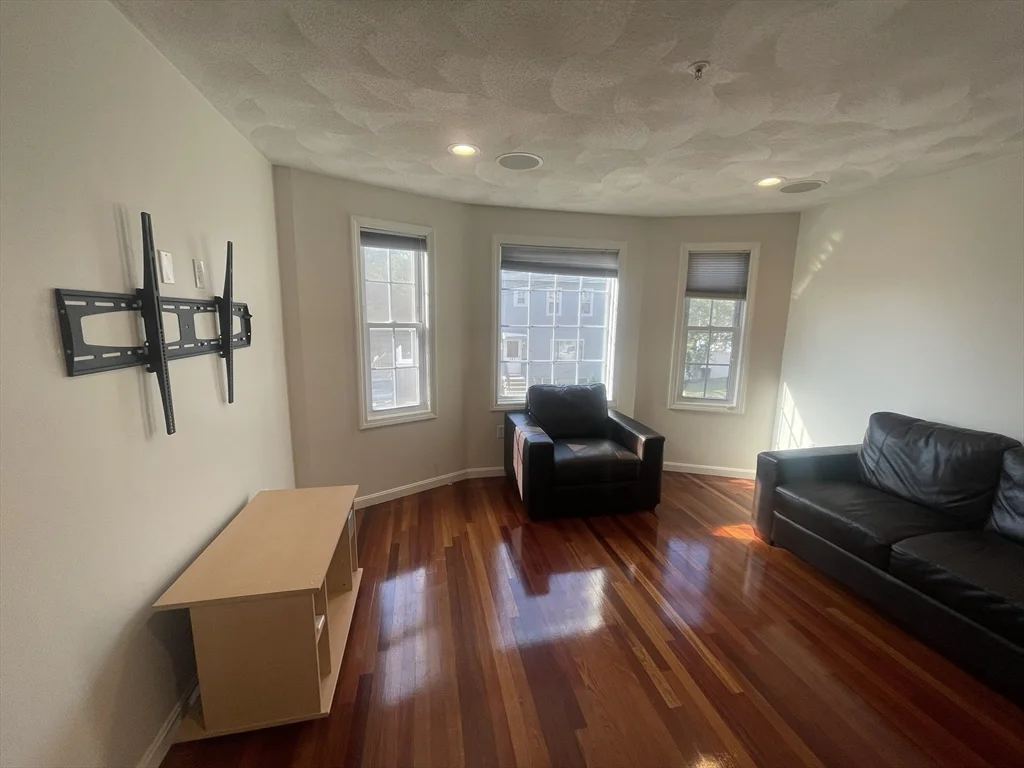 2 bed, 2 bath apartment for rent at 138 Horace St Unit 2, East Boston — photo 8 of 29