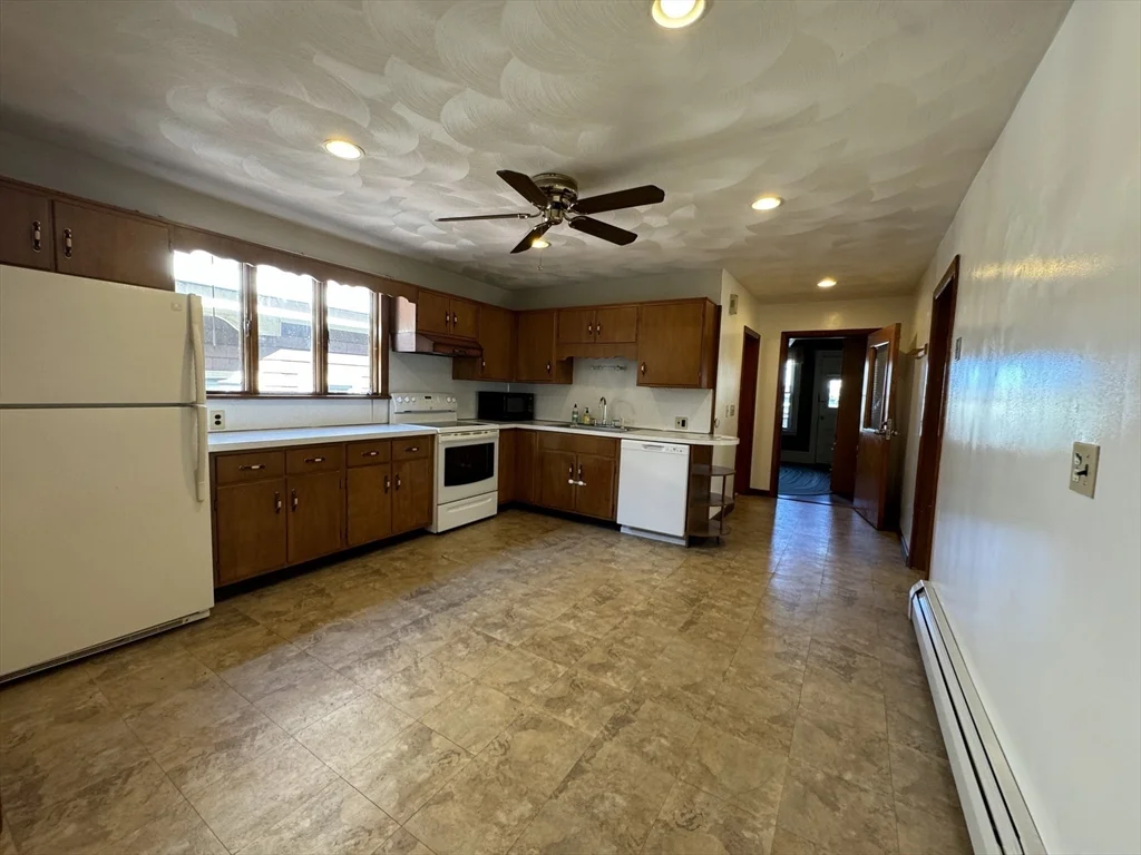 2 bed, 1 bath apartment for rent at 138 Lowell St Unit 2, Somerville — photo 1 of 16