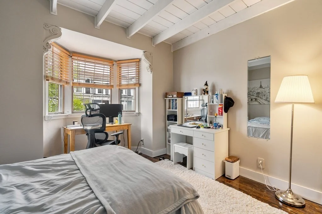 4 bed, 2 bath apartment for rent at 138 M St, Boston — photo 19 of 28