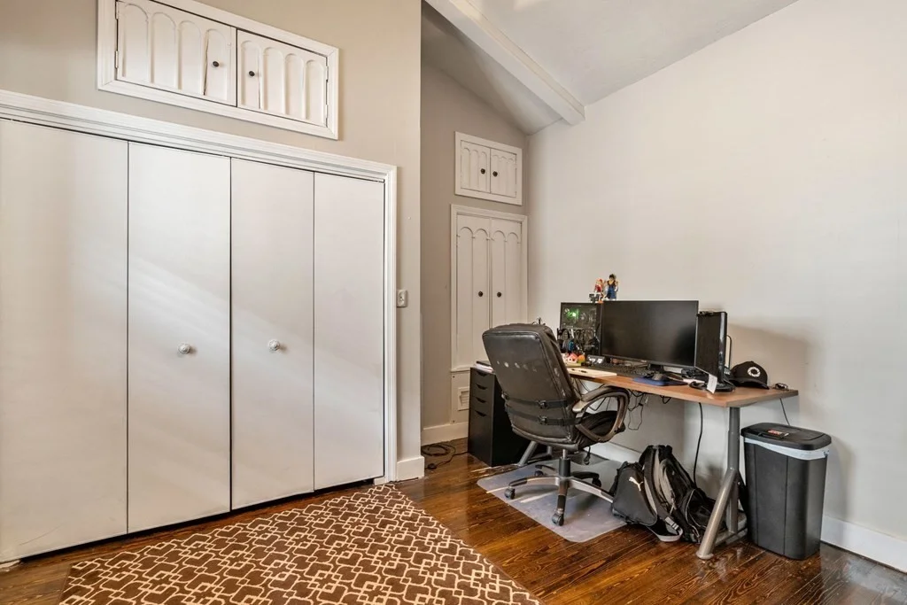 4 bed, 2 bath apartment for rent at 138 M St, Boston — photo 18 of 28