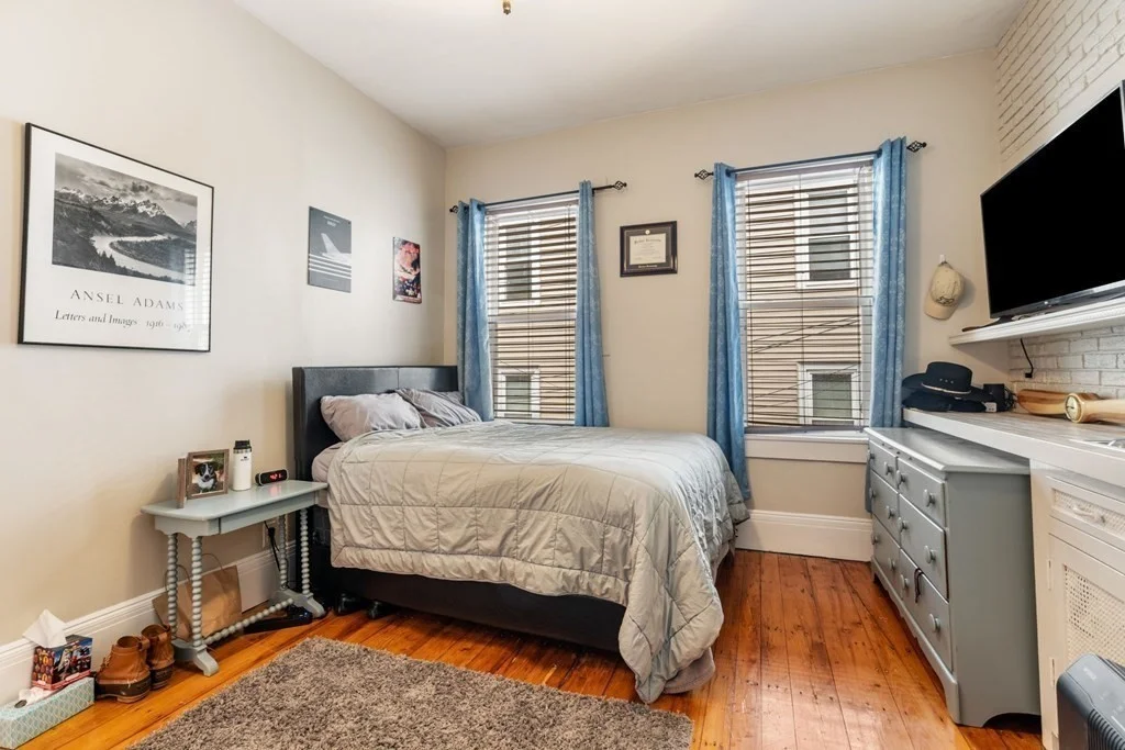 4 bed, 2 bath apartment for rent at 138 M St, Boston — photo 12 of 28